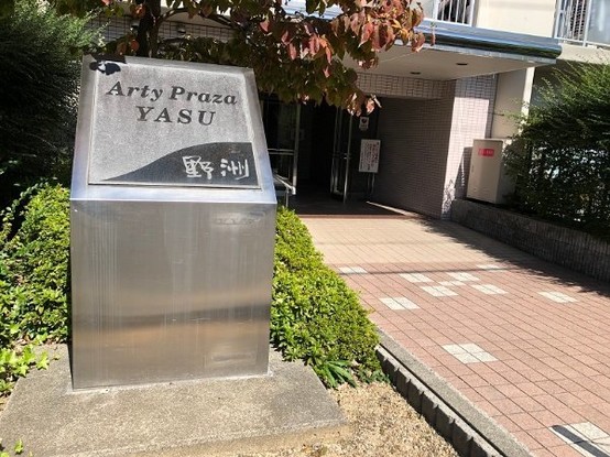 apartment 滋賀県野洲市冨波乙690-6 ヴァン・ドゥビル2階