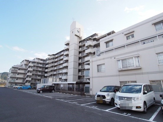 apartment 滋賀県野洲市冨波乙690-6 ヴァン・ドゥビル2階