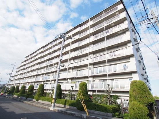 apartment 滋賀県野洲市冨波乙690-6 ヴァン・ドゥビル2階