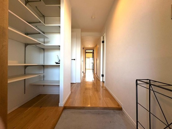 apartment 滋賀県野洲市冨波乙690-6 ヴァン・ドゥビル2階