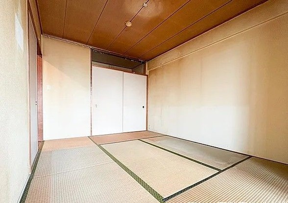 apartment 滋賀県野洲市冨波乙690-6 ヴァン・ドゥビル2階