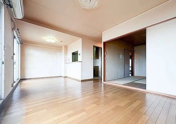apartment 滋賀県野洲市冨波乙690-6 ヴァン・ドゥビル2階