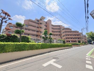 apartment 埼玉県入間郡三芳町大字藤久保
地図を見る
