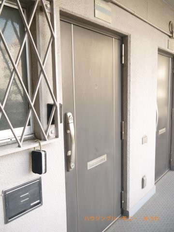 apartment 東京都北区滝野川３丁目
地図を見る