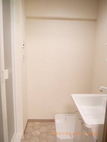 apartment 東京都北区滝野川３丁目
地図を見る