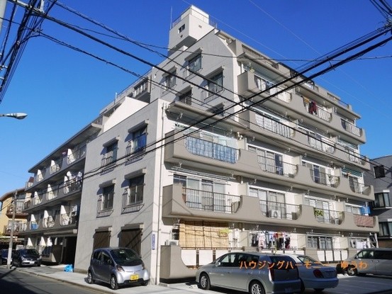 apartment 東京都板橋区南常盤台２丁目
地図を見る
