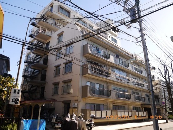 apartment 東京都板橋区南常盤台２丁目
地図を見る
