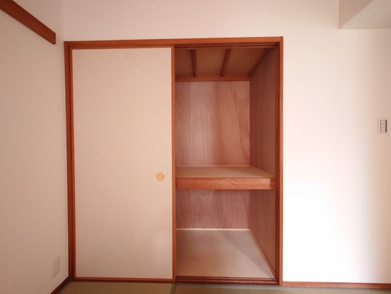 apartment 山口県岩国市麻里布町３丁目
地図を見る