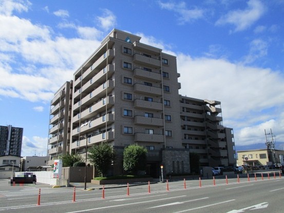 apartment 福島県福島市野田町３丁目
地図を見る