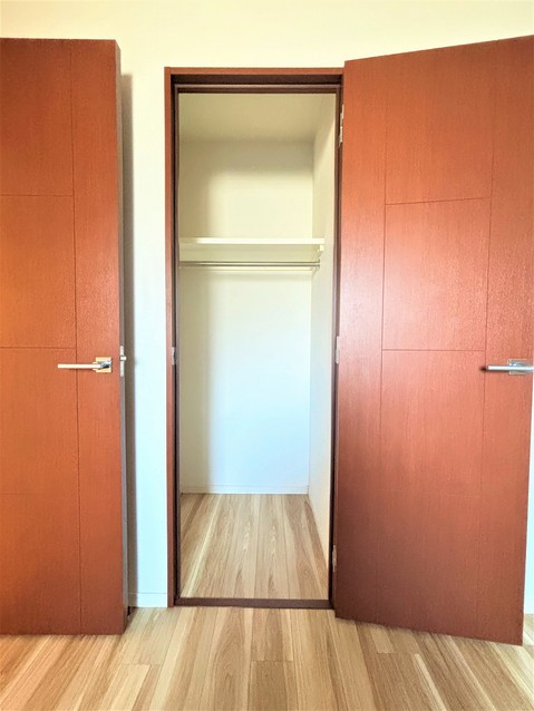 apartment 静岡県静岡市葵区大岩２丁目
地図を見る