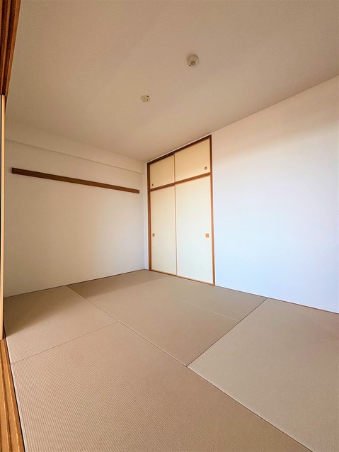 apartment 静岡県静岡市葵区大岩２丁目
地図を見る