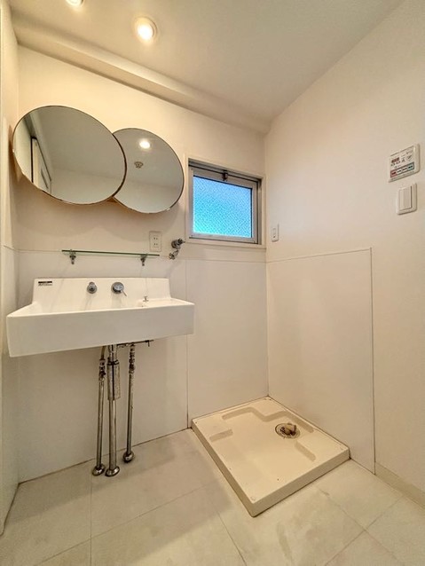 apartment 愛知県あま市新居屋上古川
地図を見る