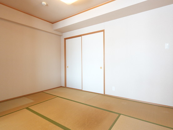 apartment 広島県広島市西区井口台２丁目
地図を見る