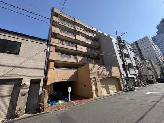 apartment 東京都渋谷区千駄ヶ谷４丁目19-18