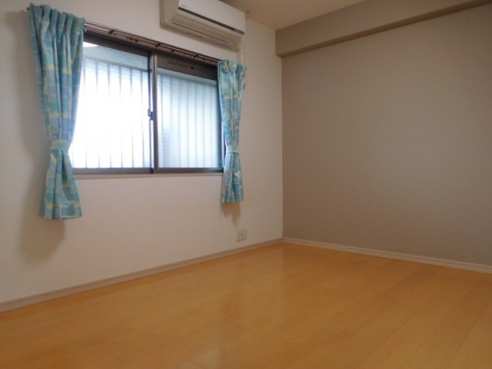 apartment 東京都渋谷区千駄ヶ谷４丁目19-18