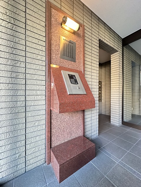 apartment 愛知県春日井市八光町１丁目
地図を見る