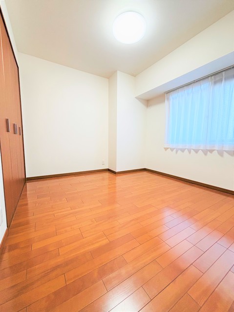 apartment 東京都渋谷区千駄ヶ谷４丁目19-18