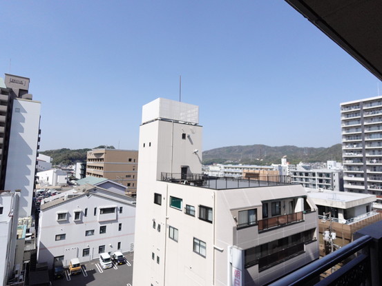 apartment 山口県岩国市麻里布町６丁目
地図を見る