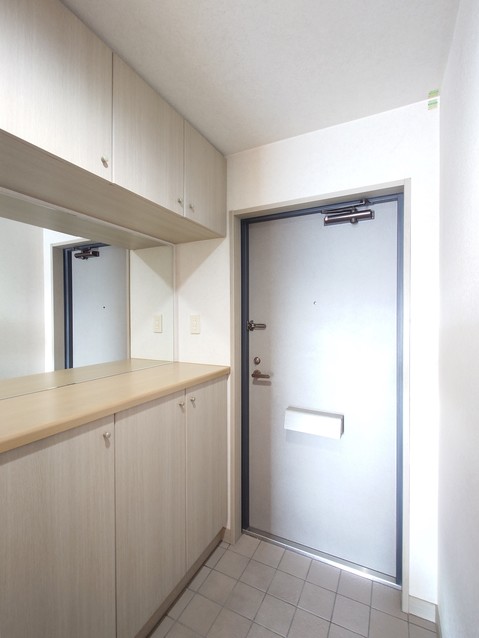 apartment 東京都渋谷区千駄ヶ谷４丁目19-18