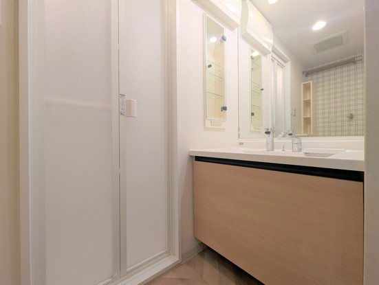 apartment 東京都渋谷区千駄ヶ谷４丁目19-18