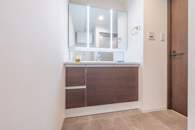 apartment 東京都渋谷区千駄ヶ谷４丁目19-18