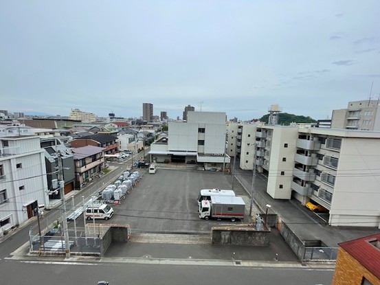 apartment 徳島県徳島市中前川町５丁目
地図を見る