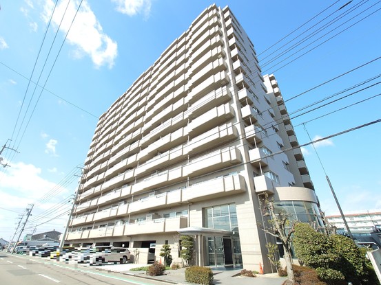 apartment 愛媛県新居浜市中須賀町１丁目
地図を見る