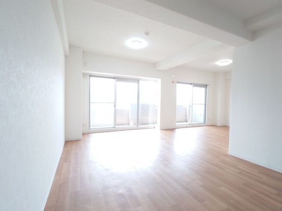 apartment 愛媛県新居浜市中須賀町１丁目
地図を見る