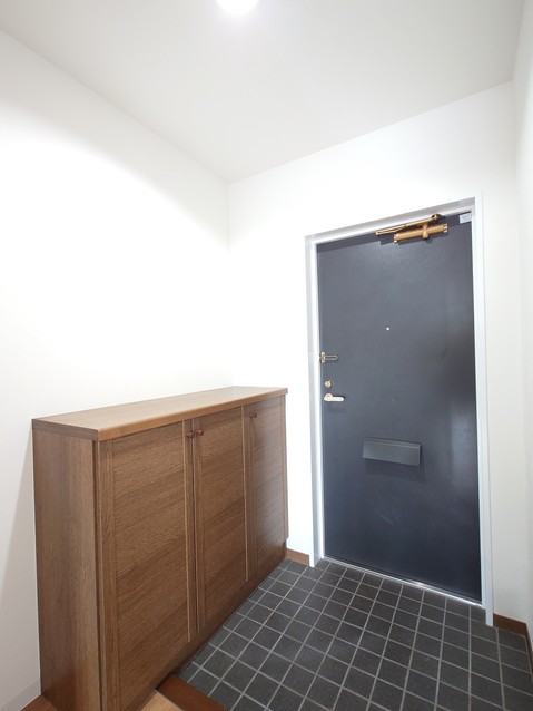 apartment 愛媛県新居浜市中須賀町１丁目
地図を見る