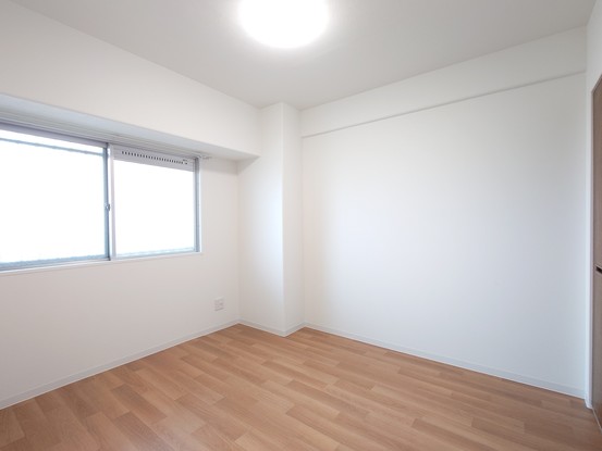 apartment 愛媛県新居浜市中須賀町１丁目
地図を見る