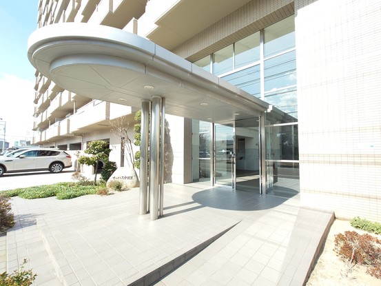 apartment 愛媛県新居浜市中須賀町１丁目
地図を見る