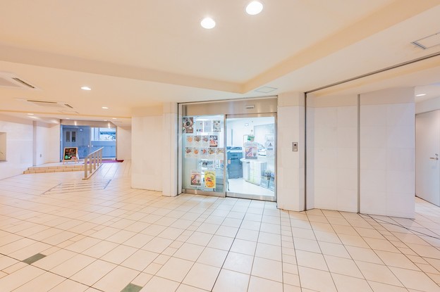 apartment 東京都渋谷区千駄ヶ谷４丁目19-18