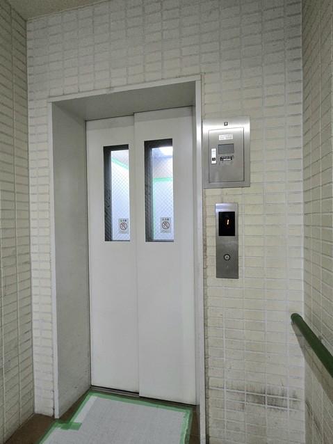 apartment 東京都渋谷区千駄ヶ谷４丁目19-18