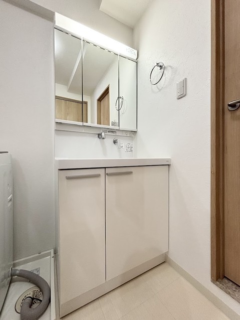 apartment 東京都渋谷区千駄ヶ谷４丁目19-18