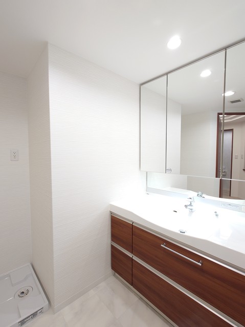 apartment 東京都渋谷区千駄ヶ谷４丁目19-18