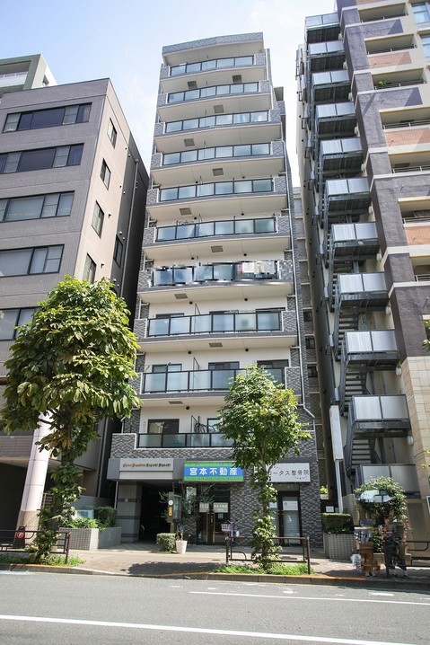 apartment 東京都渋谷区千駄ヶ谷４丁目19-18