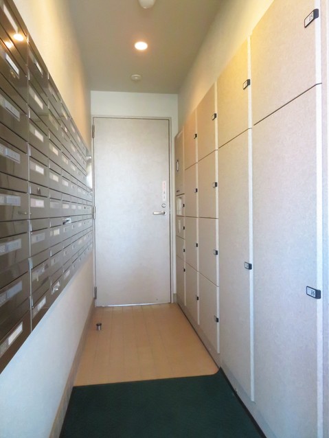 apartment 東京都渋谷区千駄ヶ谷４丁目19-18