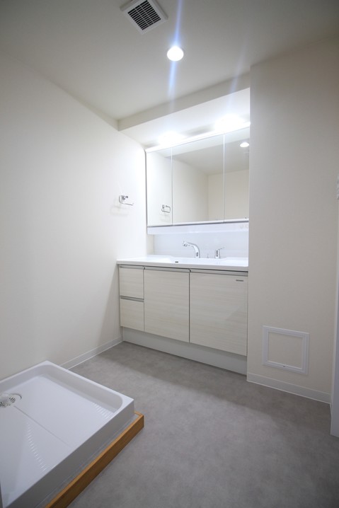 apartment 東京都渋谷区千駄ヶ谷４丁目19-18