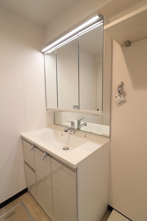 apartment 沖縄県宜野湾市真志喜３丁目
地図を見る