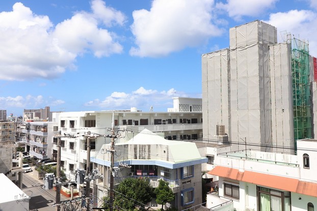 apartment 沖縄県宜野湾市真志喜３丁目
地図を見る