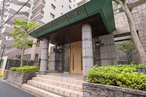 apartment 東京都渋谷区千駄ヶ谷４丁目19-18