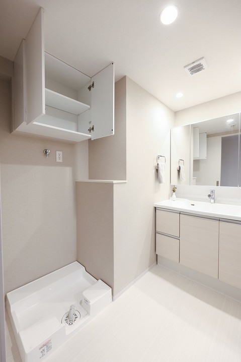 apartment 東京都渋谷区千駄ヶ谷４丁目19-18