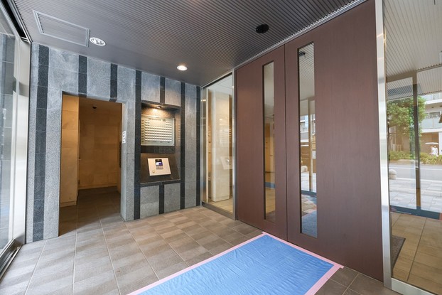 apartment 東京都渋谷区千駄ヶ谷４丁目19-18