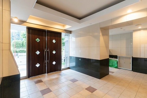 apartment 東京都渋谷区千駄ヶ谷４丁目19-18