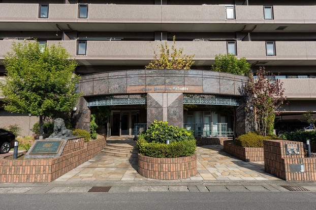 apartment 岐阜県岐阜市福住町２丁目
地図を見る