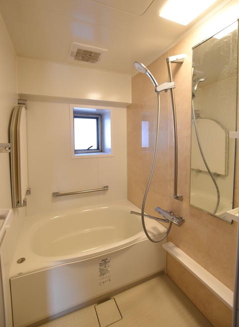 apartment 東京都渋谷区千駄ヶ谷４丁目19-18