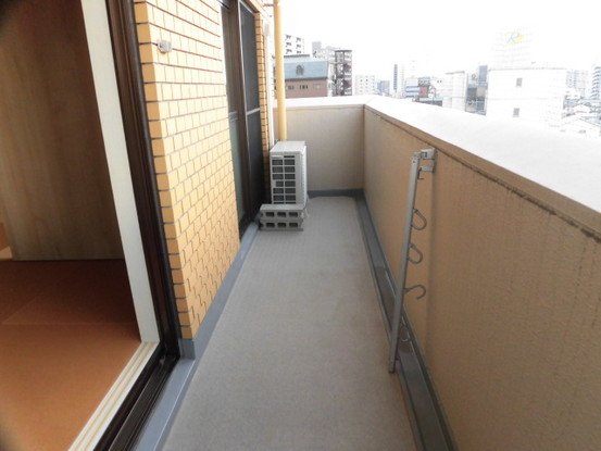 apartment 高知県高知市北本町２丁目
地図を見る