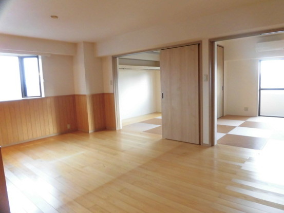 apartment 高知県高知市北本町２丁目
地図を見る