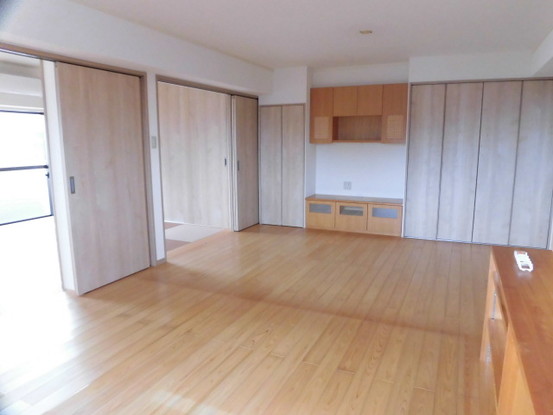 apartment 高知県高知市北本町２丁目
地図を見る