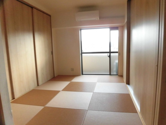 apartment 高知県高知市北本町２丁目
地図を見る